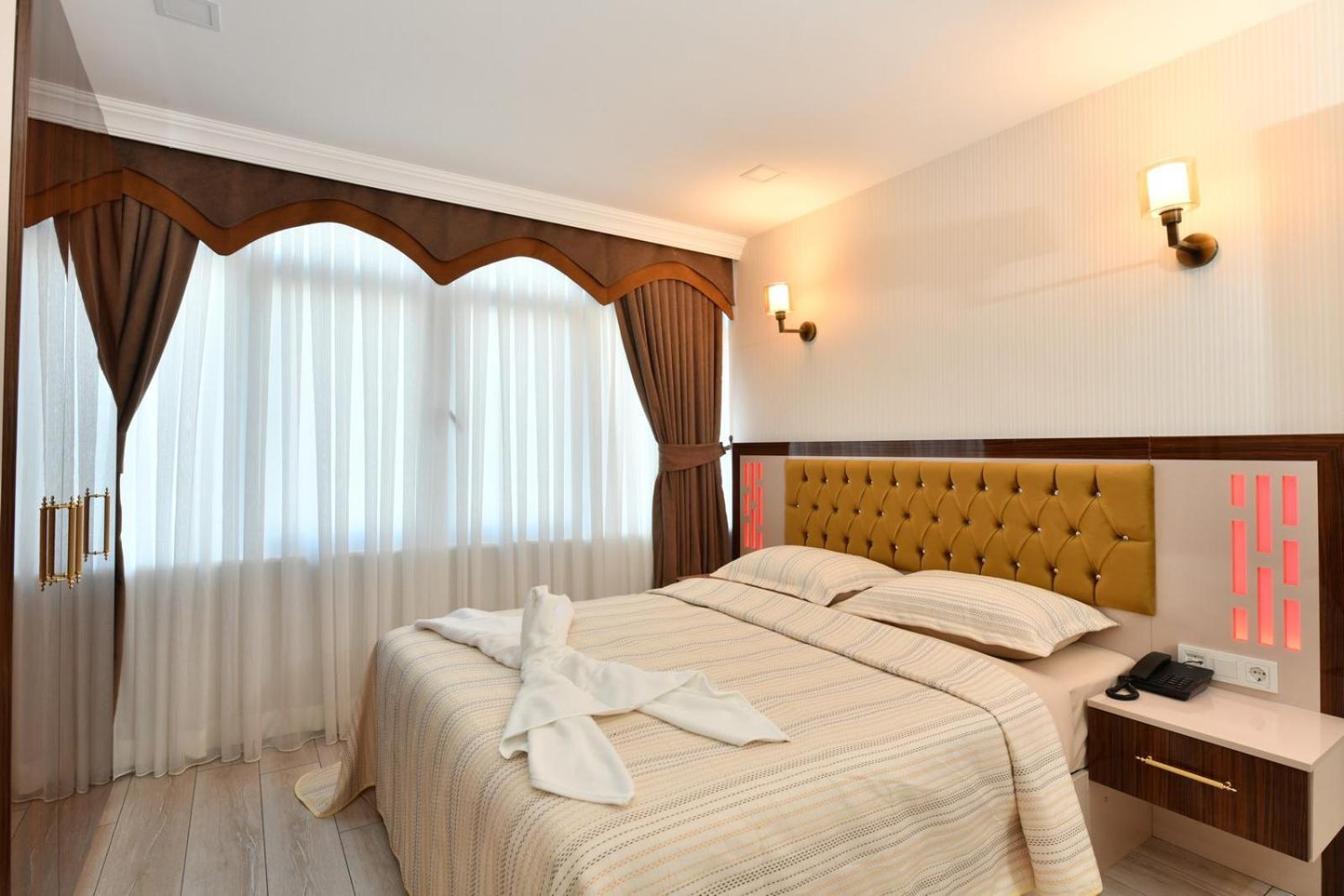 Sea Moon Hotel Istanbul Bagian luar foto