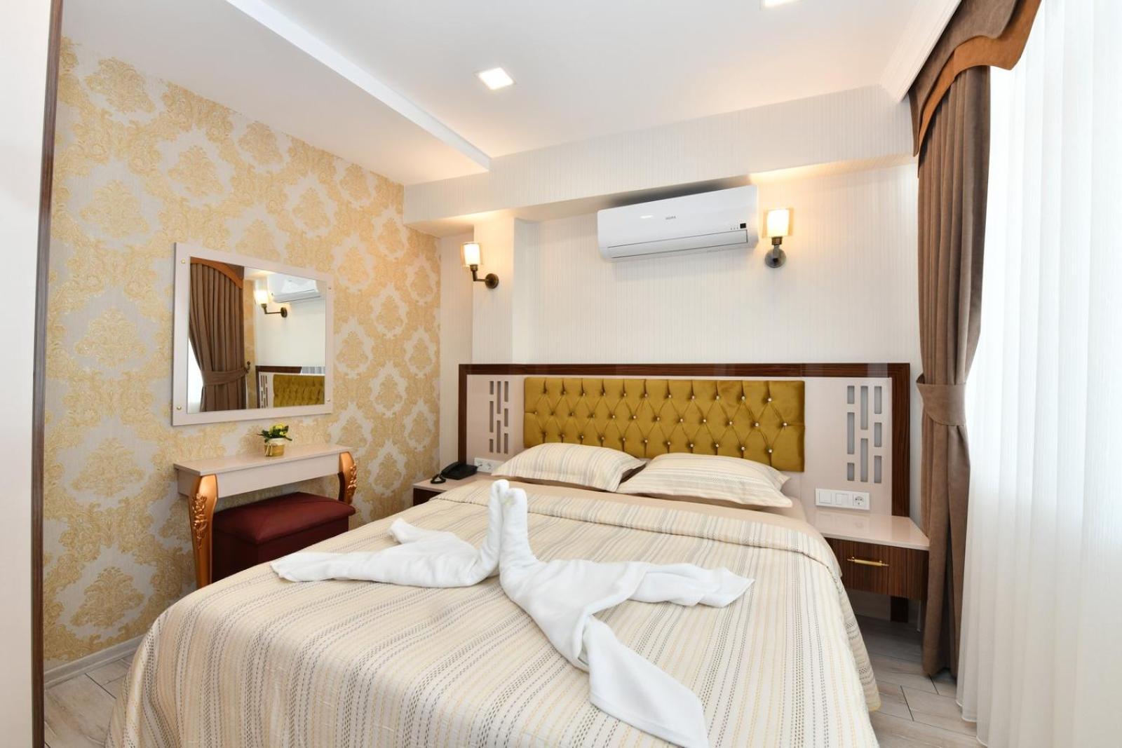 Sea Moon Hotel Istanbul Bagian luar foto